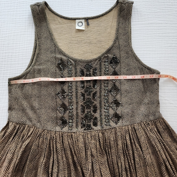 Anthropologie Akemi & Kin Anaphora Swing Top - Picture 9 of 12